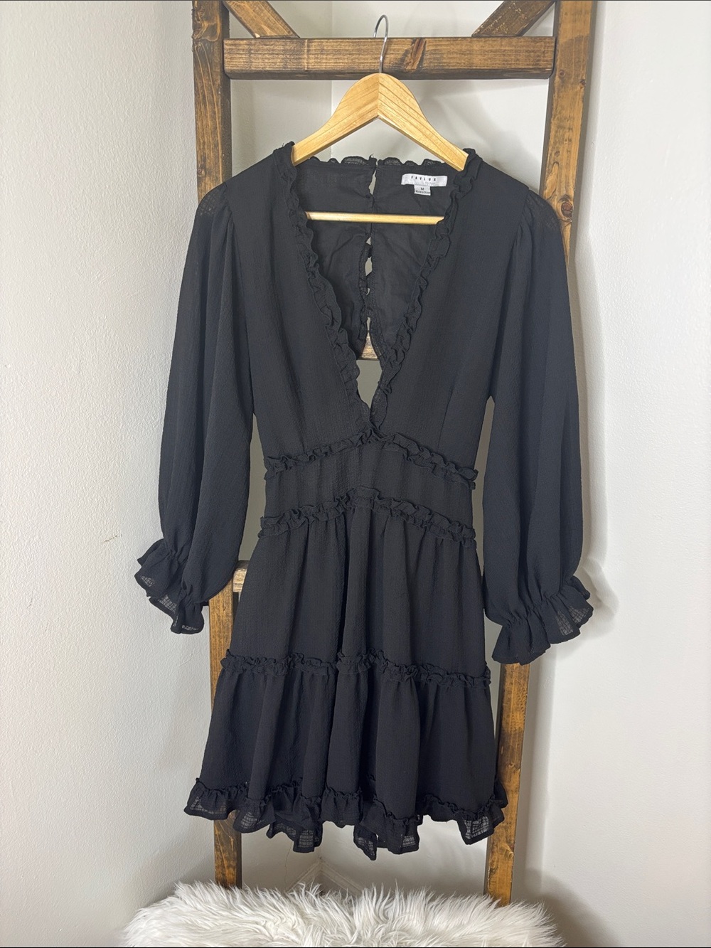FAVLUX Black Ruffle-Tiered Long Sleeve Mini Dress Size M